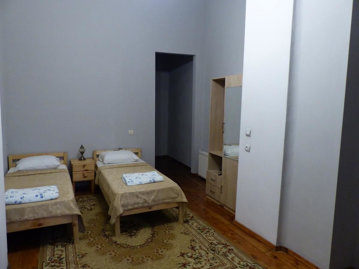 Проживание в семье N 2-4 Тбилиси-13